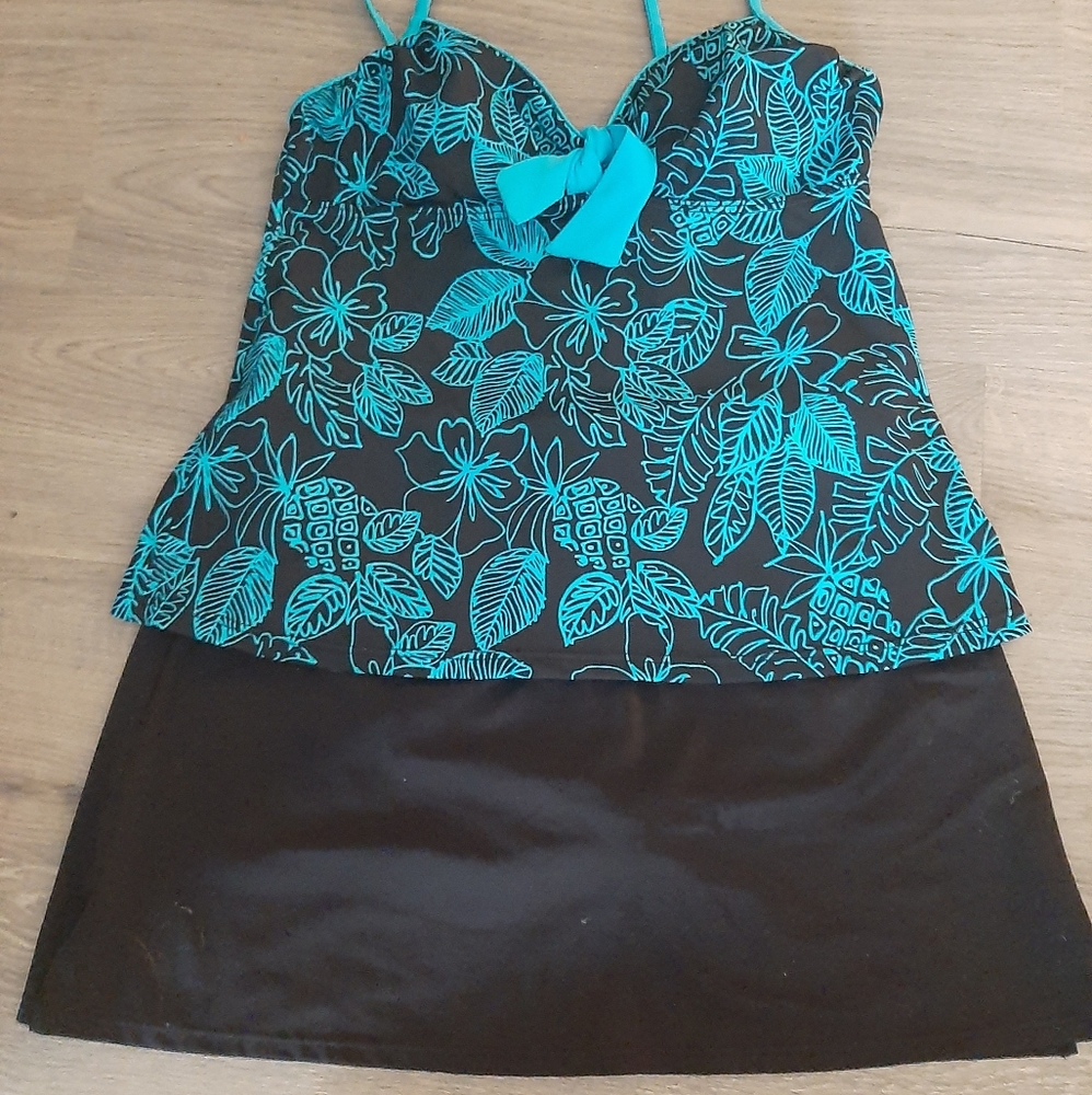 WORN 1x. 2 Piece Bathing Suit. Black/Blue